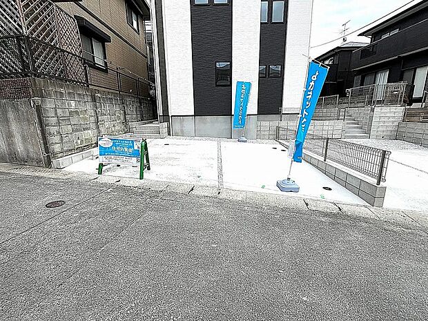 【1号棟】駐車並列2台可！