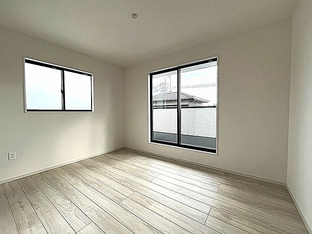 【7.5帖洋室】ゆったりとした主寝室にピッタリのお部屋！