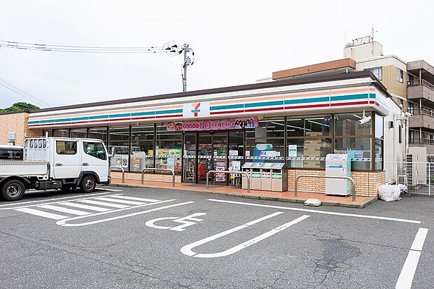 セブンイレブン八幡割子川2丁目店(約400m)