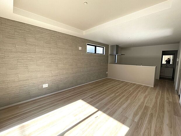 【リビング】LDK広々18帖！