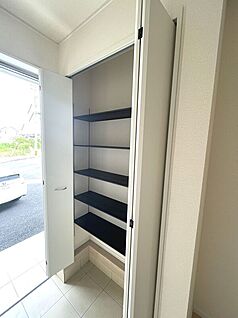 【5号棟】玄関