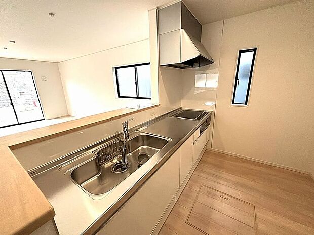 【【2号棟】キッチン】お掃除楽々、安心安全のIHクッキングヒーター♪