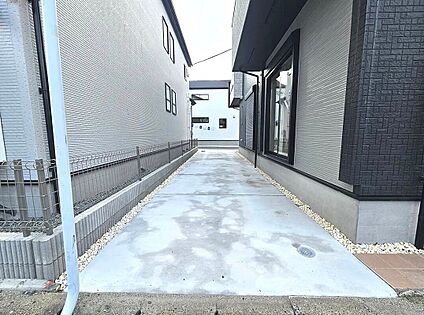 【1号棟】駐車場