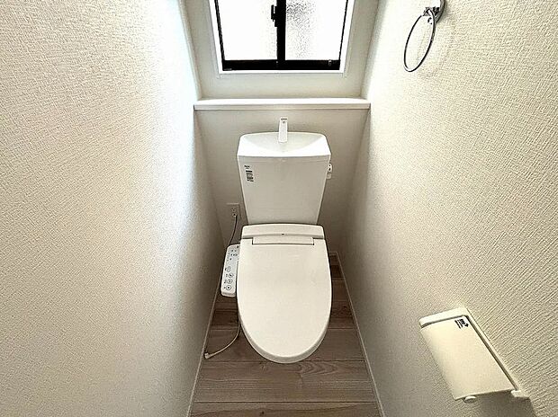【【1号棟】トイレ】トイレは1階と2階にあります！