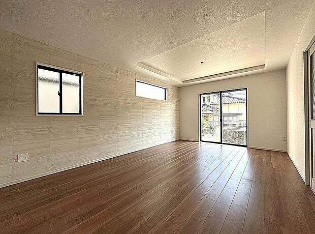 【【2号棟】リビング】窓から快適な光と風を取り込ます！