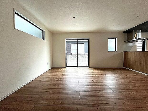 【【1号棟】リビング】南向きの明るいLDK！