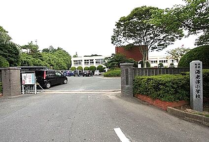 岡垣町立海老津小学校 1503ｍ(徒歩19分)
