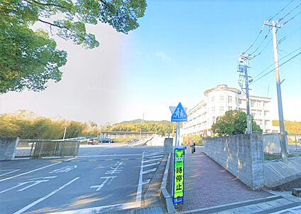 宮若市立宮若東中学校 3700ｍ