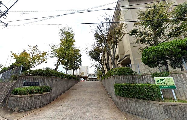 大野城市立御陵中学校（約190m）