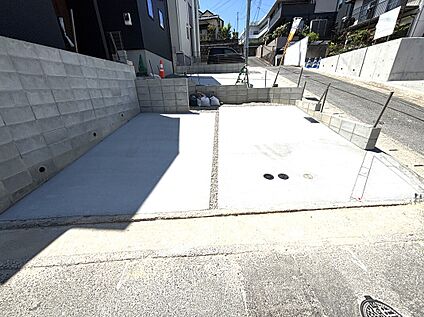 【4号棟】駐車場