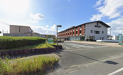 カメリアステージ図書館 600ｍ(徒歩8分)