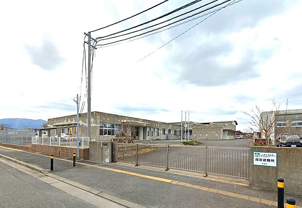 糸島市立東風小学校（約700m）