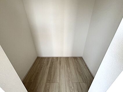 【2号棟】ウォークインクローゼット