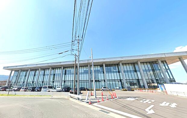 鳥栖市役所（約900m）