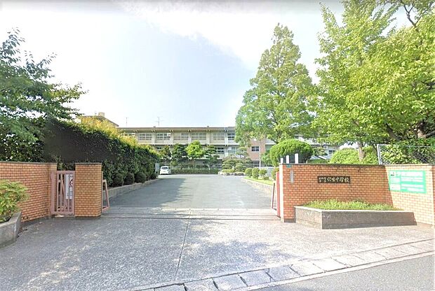北九州市立穴生中学校(約1,400m)