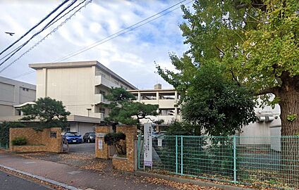 北九州市立あやめが丘小学校 650ｍ(徒歩8分)