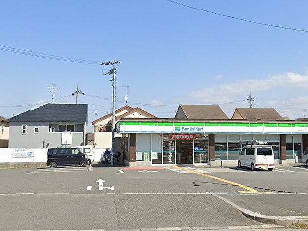 ファミリーマート八幡美濃山店