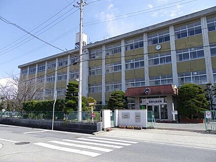 加古川市立氷丘中学校 1490ｍ(徒歩18分)