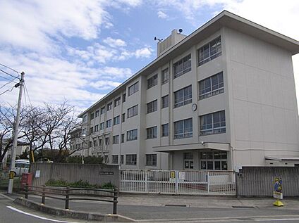 播磨町立播磨小学校 600ｍ