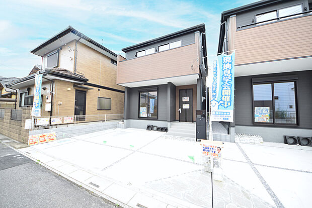 【現地外観】■外観、間取り、陽当たり、風通り、リビング、キッチン、駐車、スペース、眺望、街並み、周辺環境など、こちらの物件で毎日の暮らしに役立つポイント「知って納得」生活イメージを詳しく説明させて頂きます。