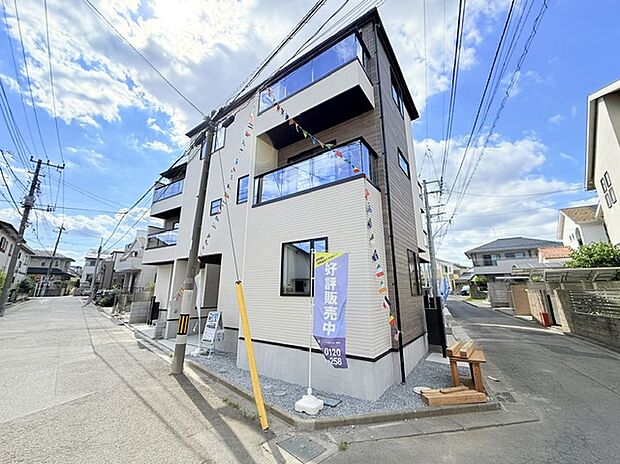 【外観】■外観、間取り、陽当たり、風通り、リビング、キッチン、駐車、スペース、眺望、街並み、周辺環境など、こちらの物件で毎日の暮らしに役立つポイント「知って納得」生活イメージを詳しく説明させて頂きます。