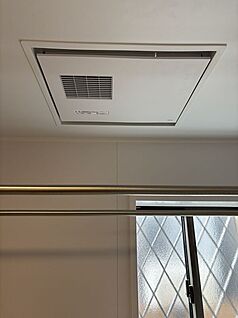 浴室換気乾燥機