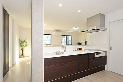 【C棟 キッチン】