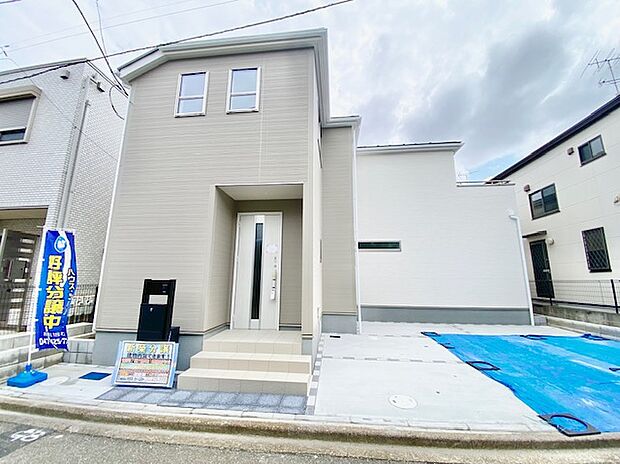 駐車スペース並列2台