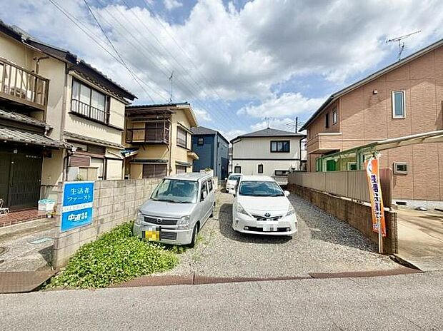 スーパー・コンビニ・ドラックストア徒歩6分圏内お買物に便利な立地です。