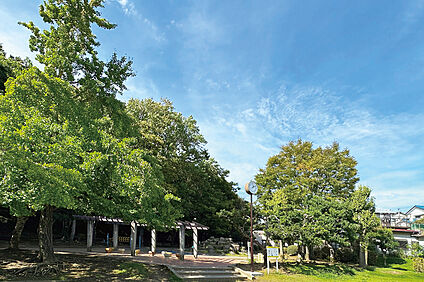 田喜野井公園（現地より徒歩12分） 約910m