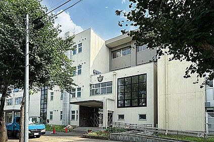 千葉市立都賀中学校（現地より徒歩11分） 約880m