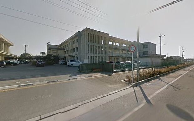 小郡市立小郡中学校（約213m）