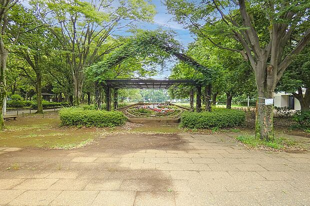 行田公園（約459m）