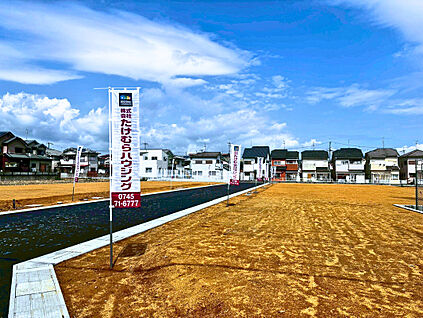 ■現地写真（入口付近から北西方向）