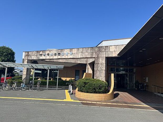 合志市西合志図書館