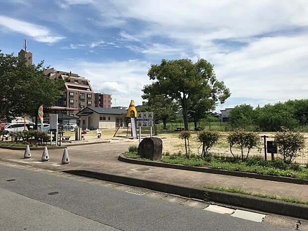 出水八丁目東公園