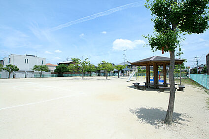 今村公園 約80m(徒歩1分)