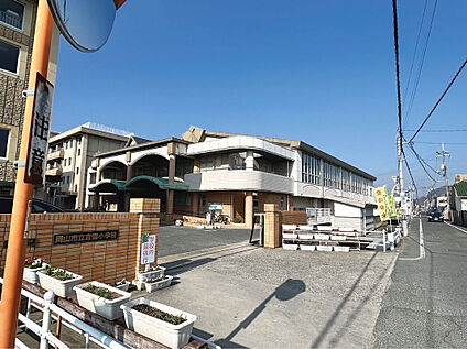 吉備小学校 約75m～85m(徒歩1分～2分)