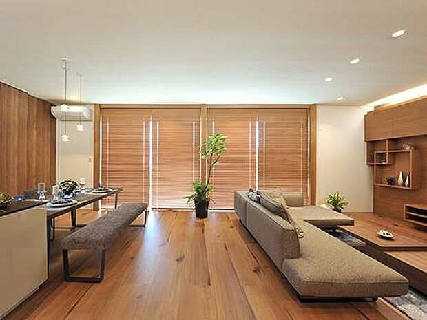 【【プラン例】】プレミアムな住環境を味わう。LDKには期の存在感を活かし洗練されたデザインを楽しめるハイグレードプラン。大好きな木と触れ合いながら生活できるあたたかな家。