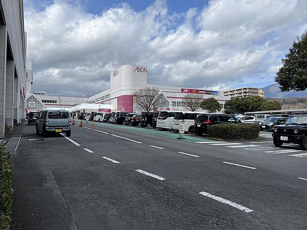 イオン秦野　ショッピングセンター（約1,200m）
