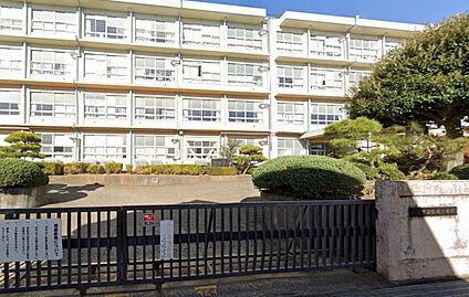 平塚市立松延小学校 40m