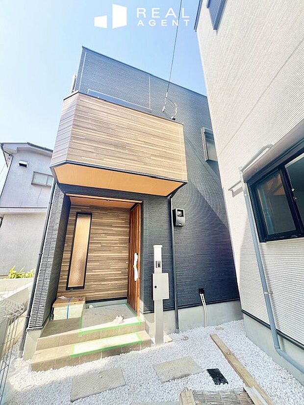 【現地撮影】室内ご内見できるようになりました。C号棟はバルコニーが2か所ございますので陽当たり、風通しが共に良好です。