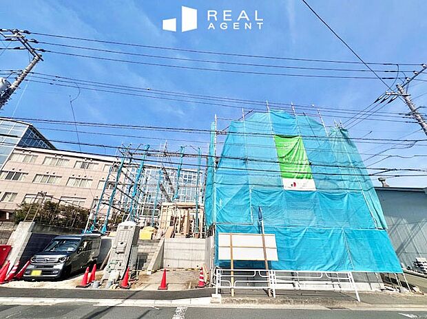 【現地撮影】「羽沢横浜国大」駅徒歩約10分。ロピアが徒歩約10分の距離にあり、充実したお買い物ができます。