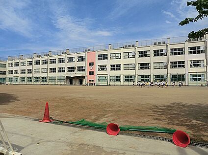 逗子市立久木小学校 550ｍ