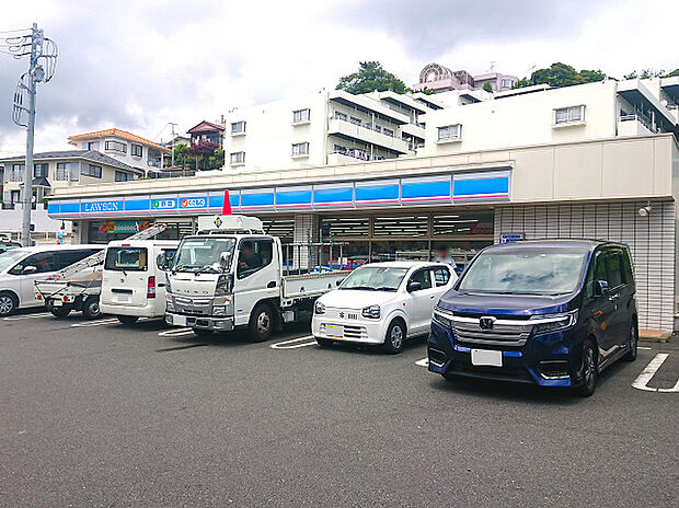 ローソン横浜岡村七丁目店(約200m)