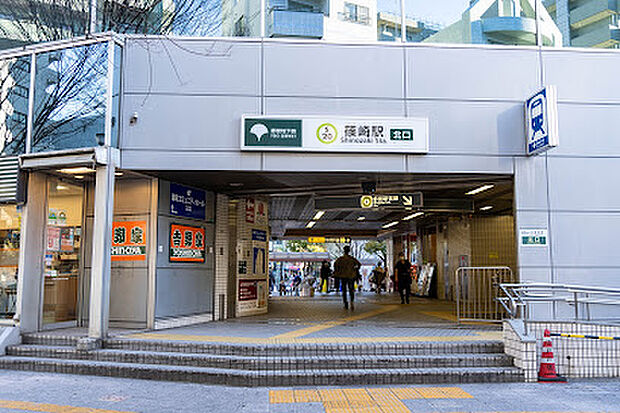 篠崎駅(約1,240m)