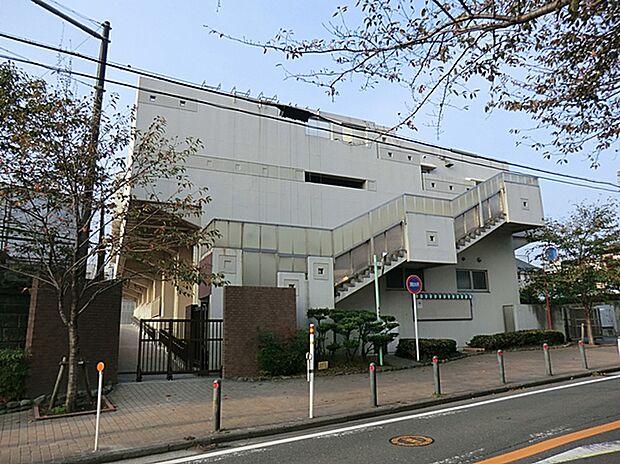 浜市立岩崎中学校（約1,100m）