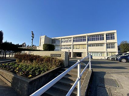 菊陽北小学校 約1,700m