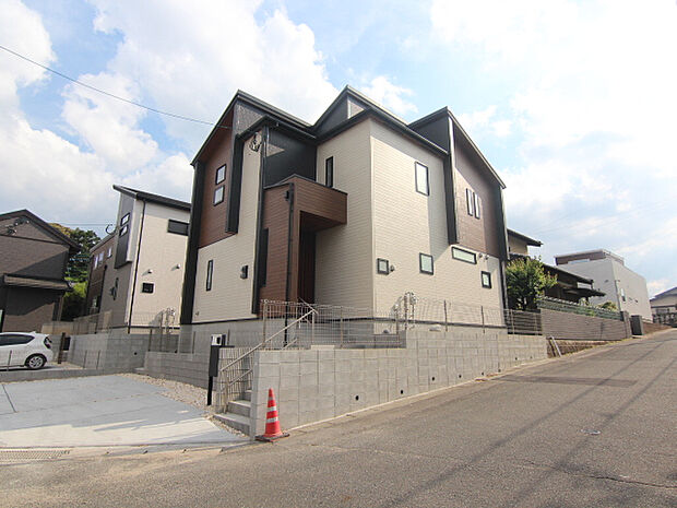 外観　1号棟　「長く安心して住める家」長期優良住宅を取得した確かな住まい。
