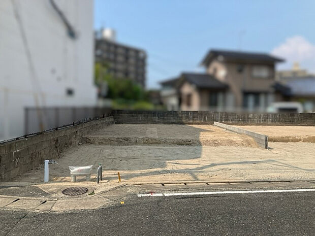 現地写真　撮影時:2026年8月下旬完成予定:2026年12月上旬